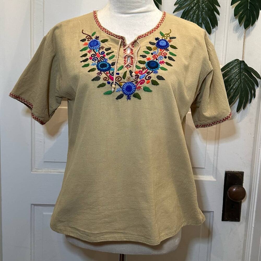 70s Mayan Guatemalan Huipil Inspired Floral Embroidered Stitched Top Blouse Sz M